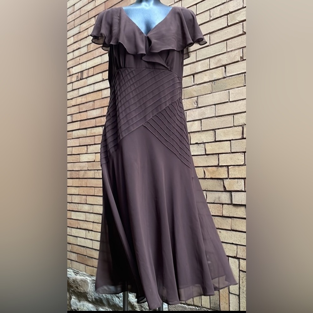 Vintage 90’s Liz Claiborne chocolate brown ruffle dress Size 12